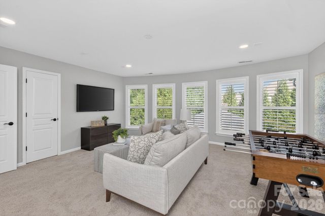 18502 Clavemorr Castle Court, Charlotte, NC 28277