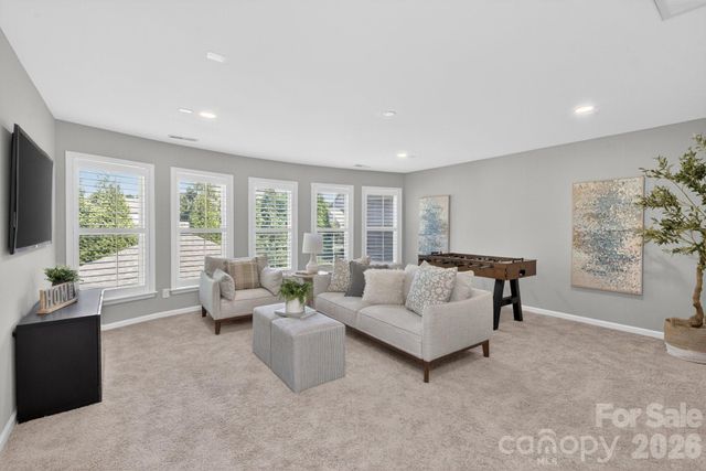 18502 Clavemorr Castle Court, Charlotte, NC 28277