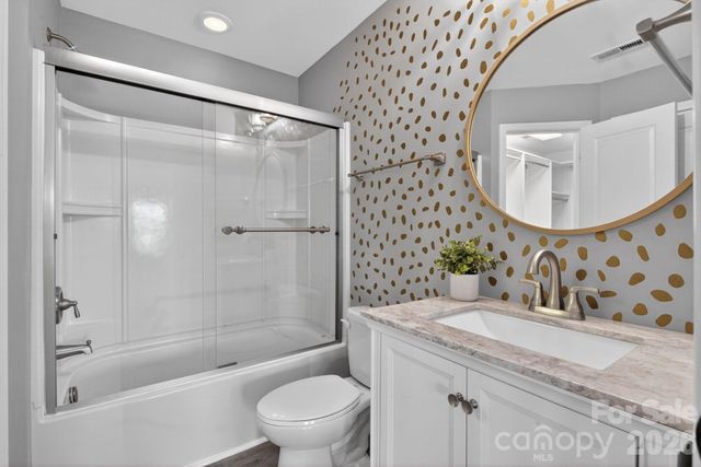 18502 Clavemorr Castle Court, Charlotte, NC 28277