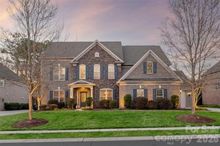18502 Clavemorr Castle Court, Charlotte, NC 28277