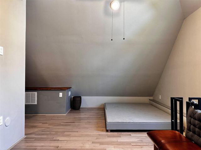 914 E 39th ST 2, Austin, TX 78751