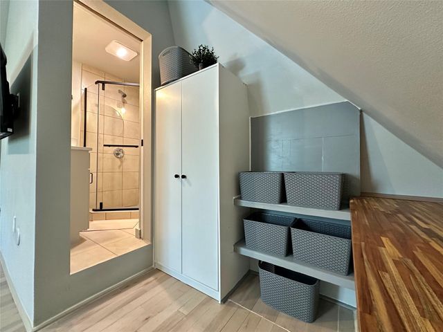 914 E 39th ST 2, Austin, TX 78751
