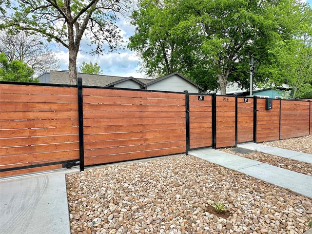 914 E 39th ST 2, Austin, TX 78751