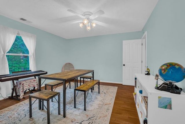 2193 Tollisontown Rd, Sparta, TN 38583