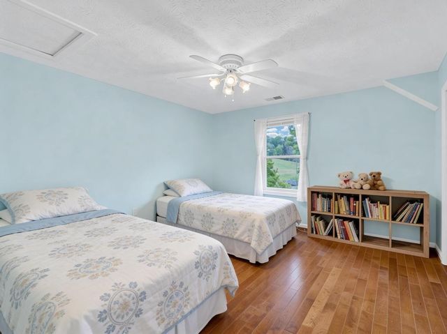 2193 Tollisontown Rd, Sparta, TN 38583