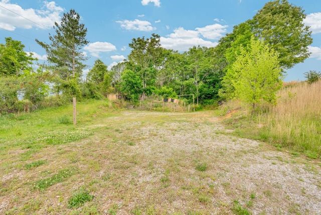 2193 Tollisontown Rd, Sparta, TN 38583