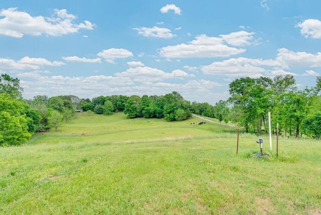 2193 Tollisontown Rd, Sparta, TN 38583