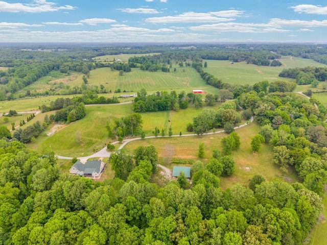 2193 Tollisontown Rd, Sparta, TN 38583