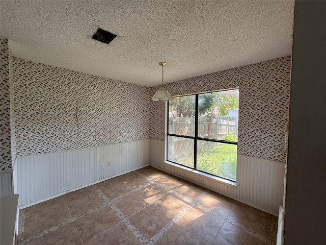 703 Meadowcreek Court, Garland, TX 75043