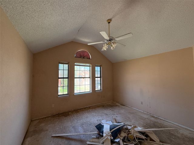 703 Meadowcreek Court, Garland, TX 75043