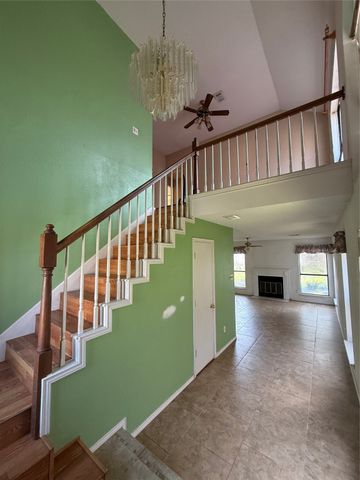 703 Meadowcreek Court, Garland, TX 75043