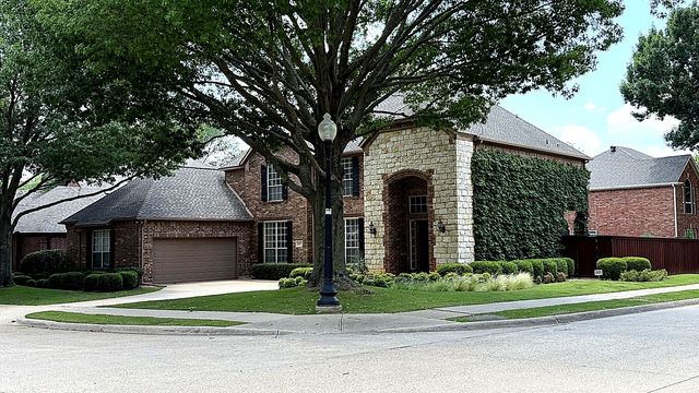 837 Glen Garry Drive, Flower Mound, TX 75022