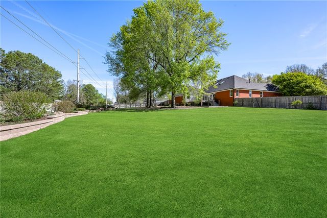 3874 Tahoe Circle Drive, Springdale, AR 72762