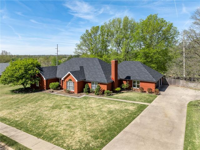3874 Tahoe Circle Drive, Springdale, AR 72762