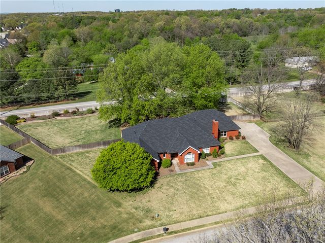 3874 Tahoe Circle Drive, Springdale, AR 72762