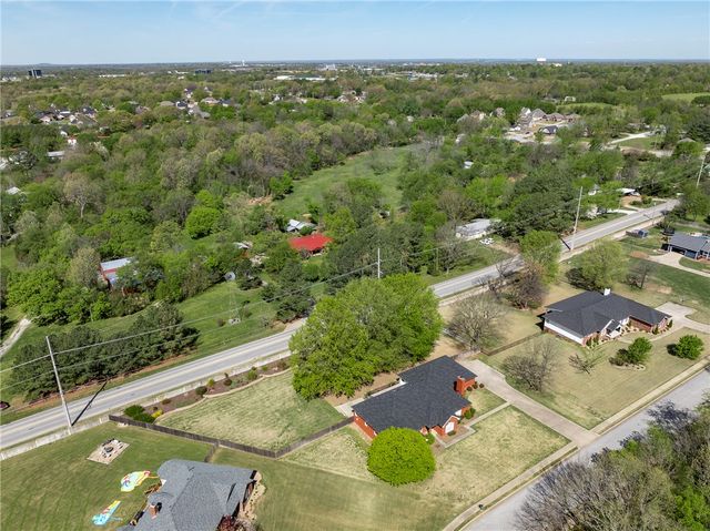 3874 Tahoe Circle Drive, Springdale, AR 72762
