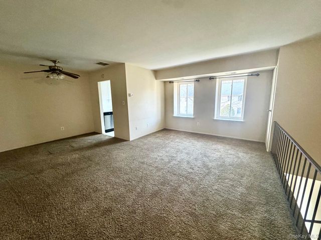 30 Kiowa Court K30, Coram, NY 11727