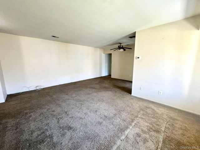 30 Kiowa Court K30, Coram, NY 11727