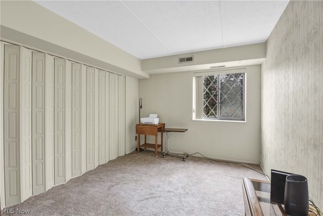 4849 Grace Road 122, North Olmsted, OH 44070