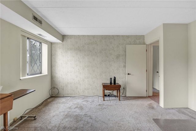 4849 Grace Road 122, North Olmsted, OH 44070