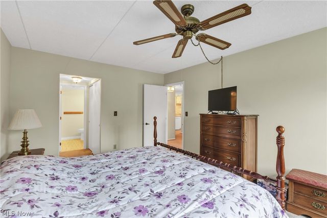 4849 Grace Road 122, North Olmsted, OH 44070