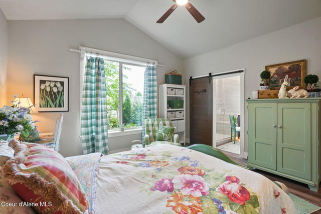 7996 N Hibiscus Lane, Coeur D'alene, ID 83814