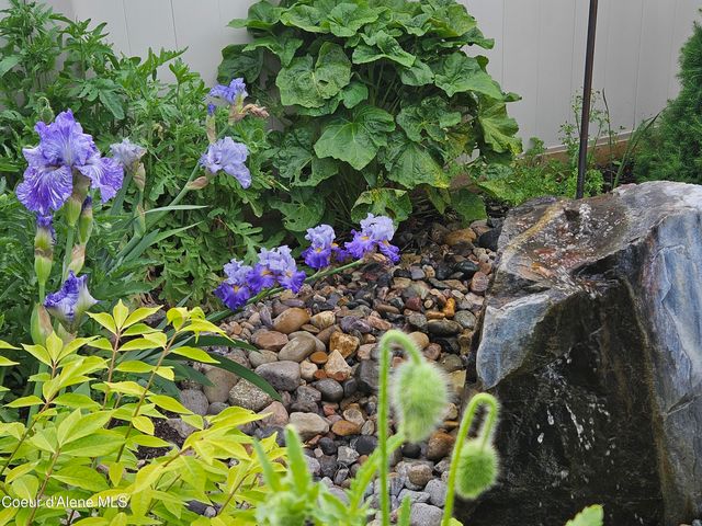 7996 N Hibiscus Lane, Coeur D'alene, ID 83814