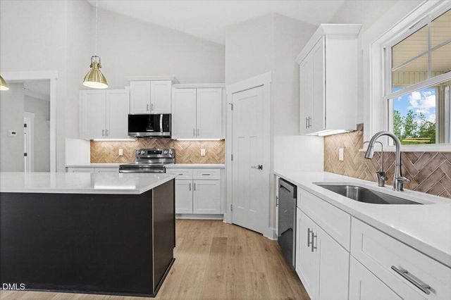 9219 N Beaver Creek Way, Middlesex, NC 27557