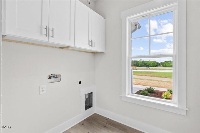 9219 N Beaver Creek Way, Middlesex, NC 27557