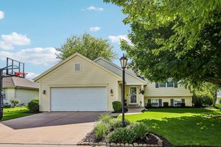 3737 Stillwater CIRCLE, Waukesha, WI 53189