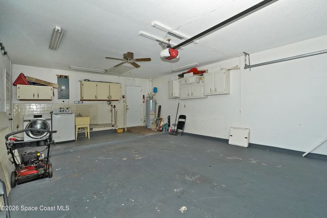 250 Viscount Avenue, Merritt Island, FL 32953