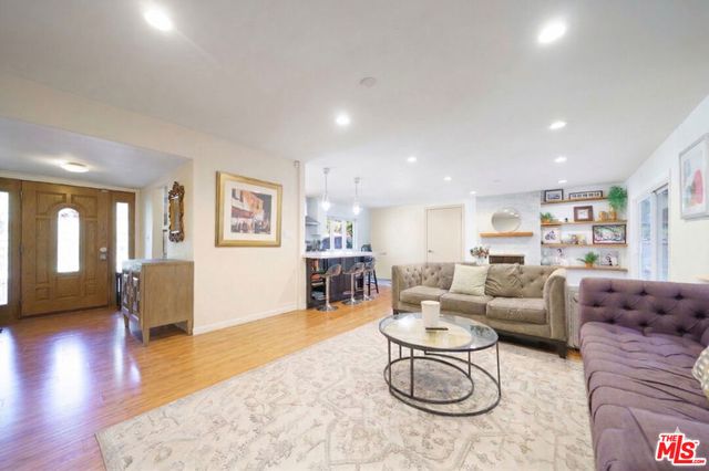 5532 Ocean View Boulevard, La Canada Flintridge, CA 91011