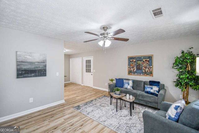 110 E Country Woods Drive, Covington, GA 30016