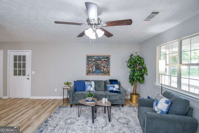 110 E Country Woods Drive, Covington, GA 30016