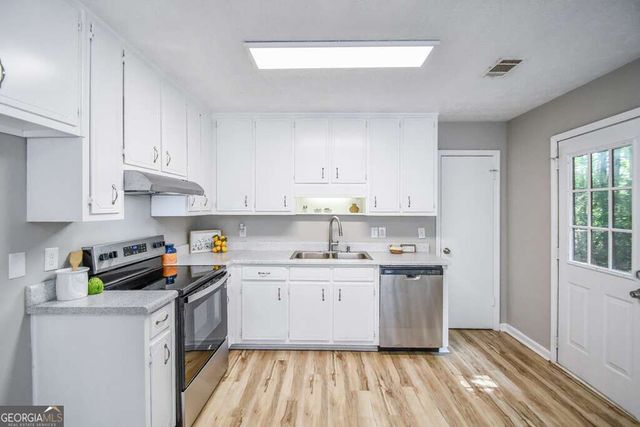 110 E Country Woods Drive, Covington, GA 30016