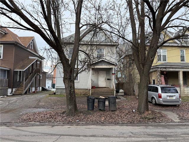 326 W Cunningham St, City Of But Sw, PA 16001