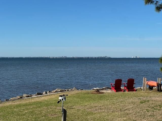 171 Dolphin Cove, Freeport, FL 32439