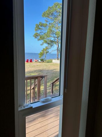 171 Dolphin Cove, Freeport, FL 32439