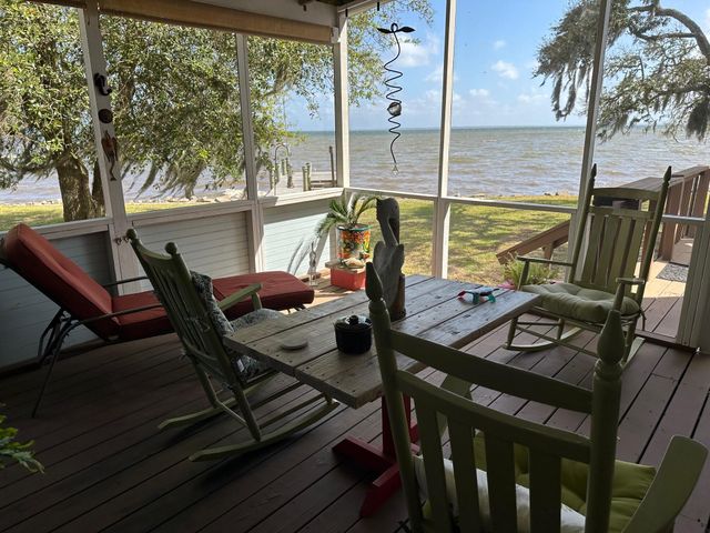 171 Dolphin Cove, Freeport, FL 32439