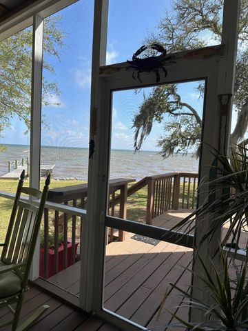 171 Dolphin Cove, Freeport, FL 32439