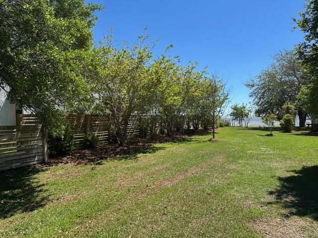 171 Dolphin Cove, Freeport, FL 32439