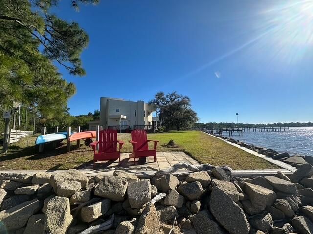171 Dolphin Cove, Freeport, FL 32439