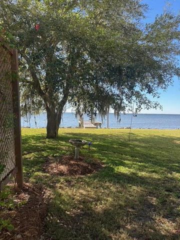 171 Dolphin Cove, Freeport, FL 32439