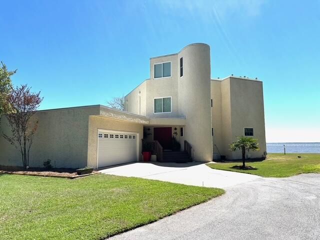 171 Dolphin Cove, Freeport, FL 32439