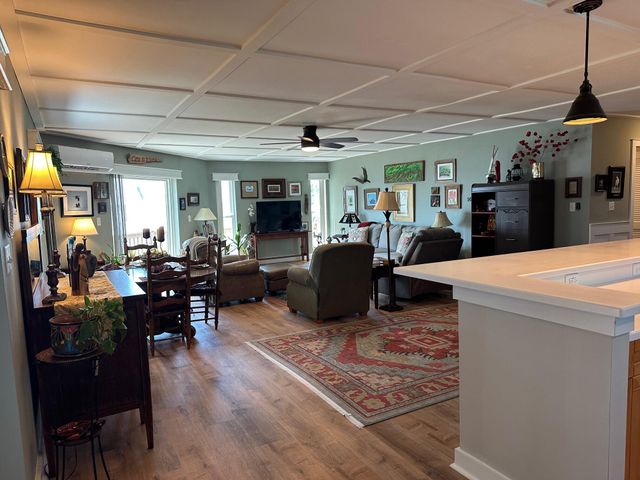 171 Dolphin Cove, Freeport, FL 32439