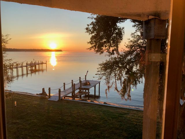 171 Dolphin Cove, Freeport, FL 32439