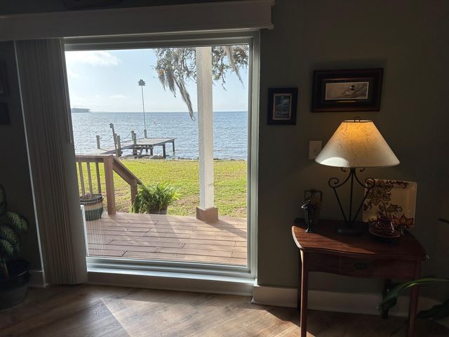 171 Dolphin Cove, Freeport, FL 32439