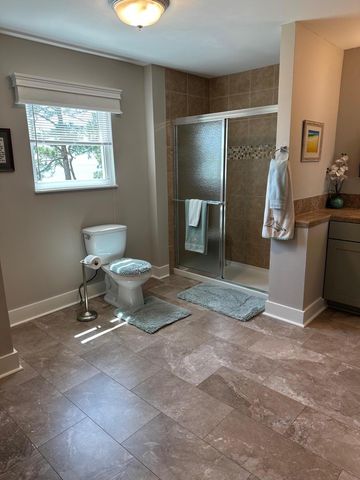 171 Dolphin Cove, Freeport, FL 32439