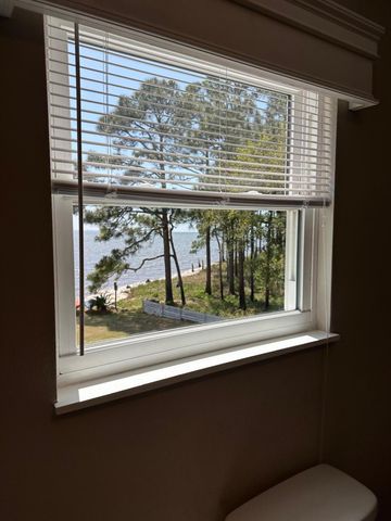 171 Dolphin Cove, Freeport, FL 32439
