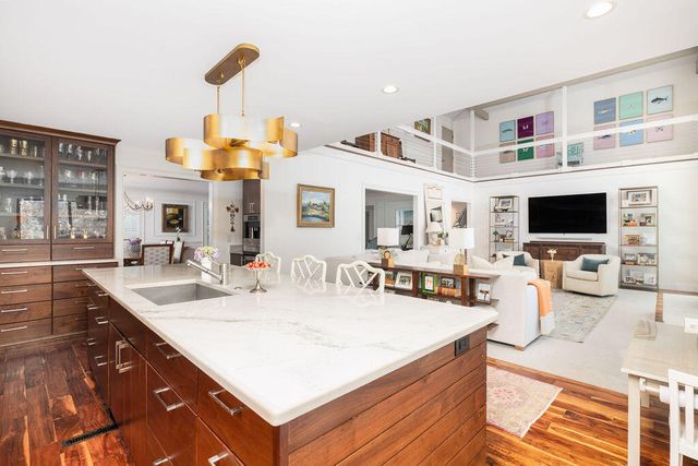 37 Fort Royal Avenue, Charleston, SC 29407